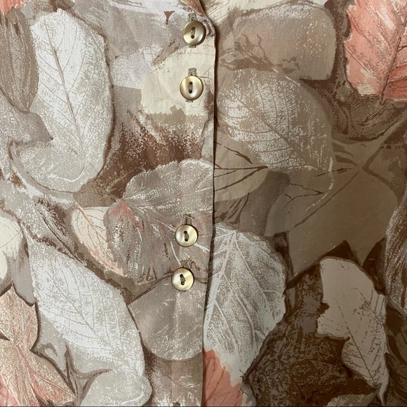 Vintage 1990s Tan Silk Leaf Print Blouse Size Medium - Picture 4 of 11